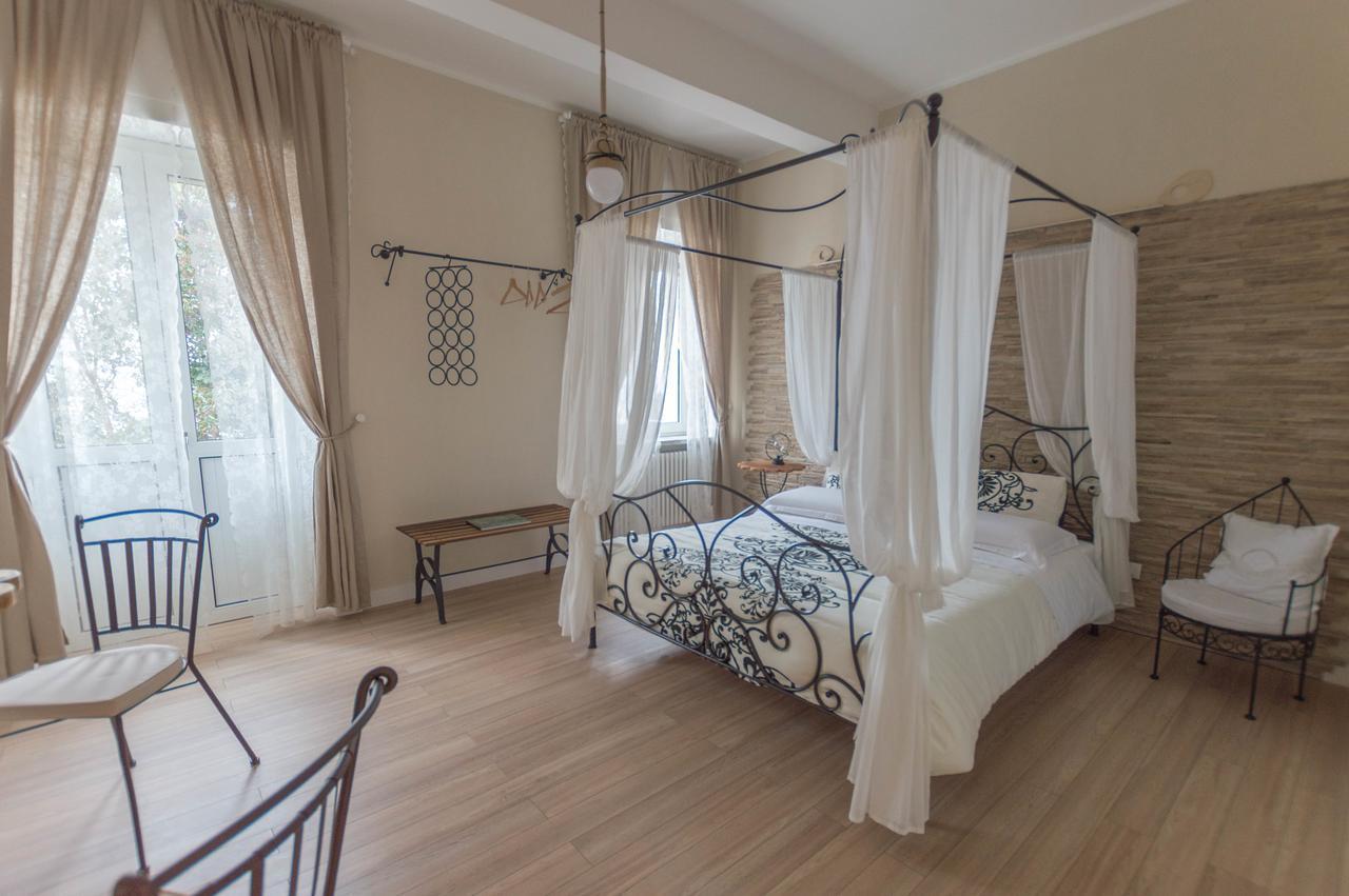 Leucos Bed & Breakfast Potenza Bagian luar foto